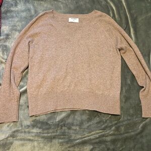 Old Navy Women's Tan Crew Neck Sweater